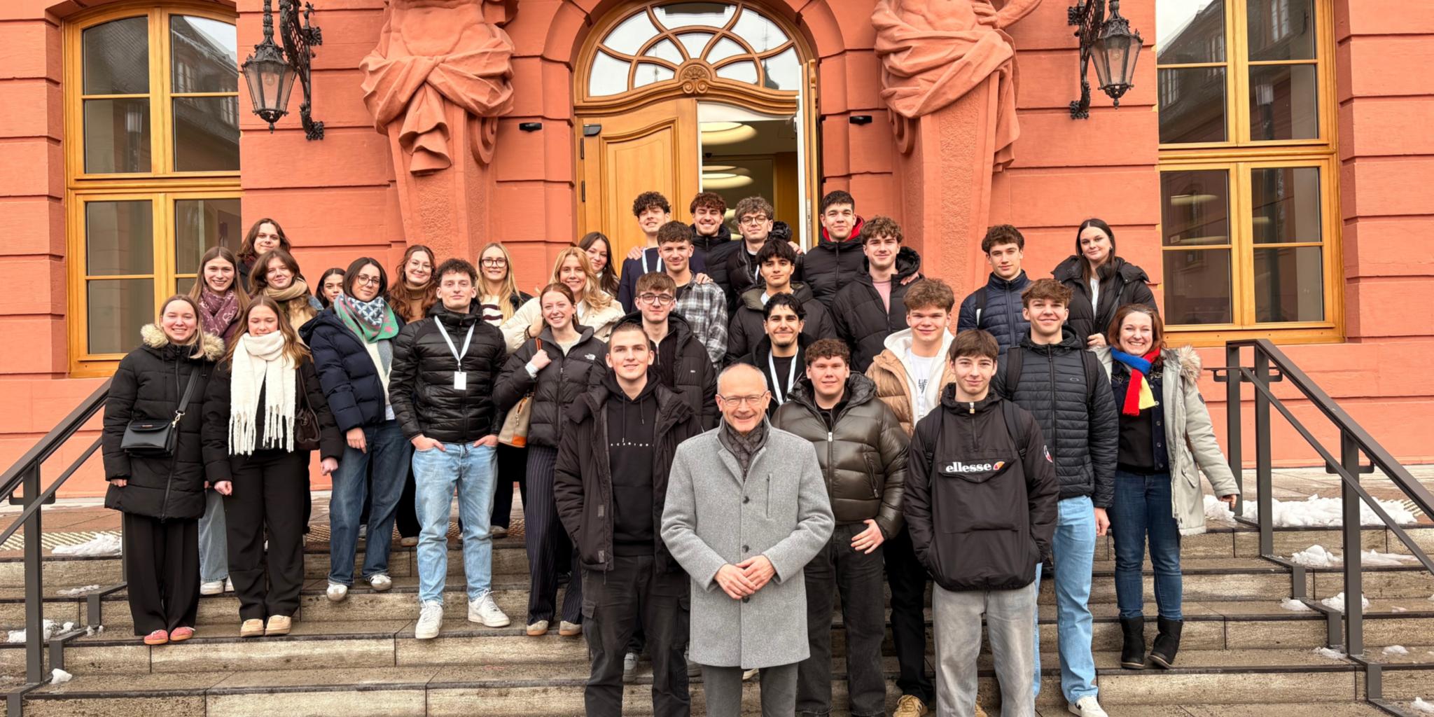 SuS der ADS vor dem Landtag in Mainz