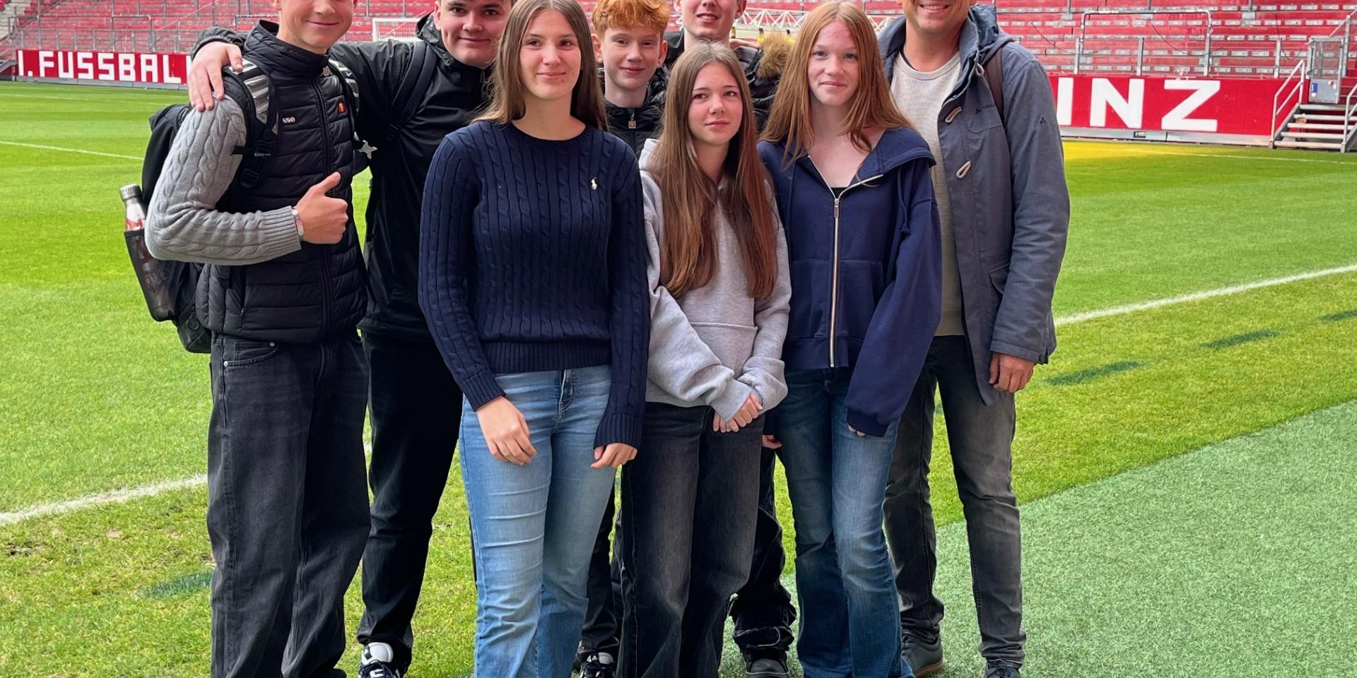 Schüler der ADS- Klimakonferenz in der Mainzer Mewa Arena
