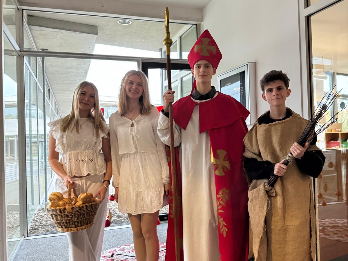 Nikolaus, sein Helfer und Engel