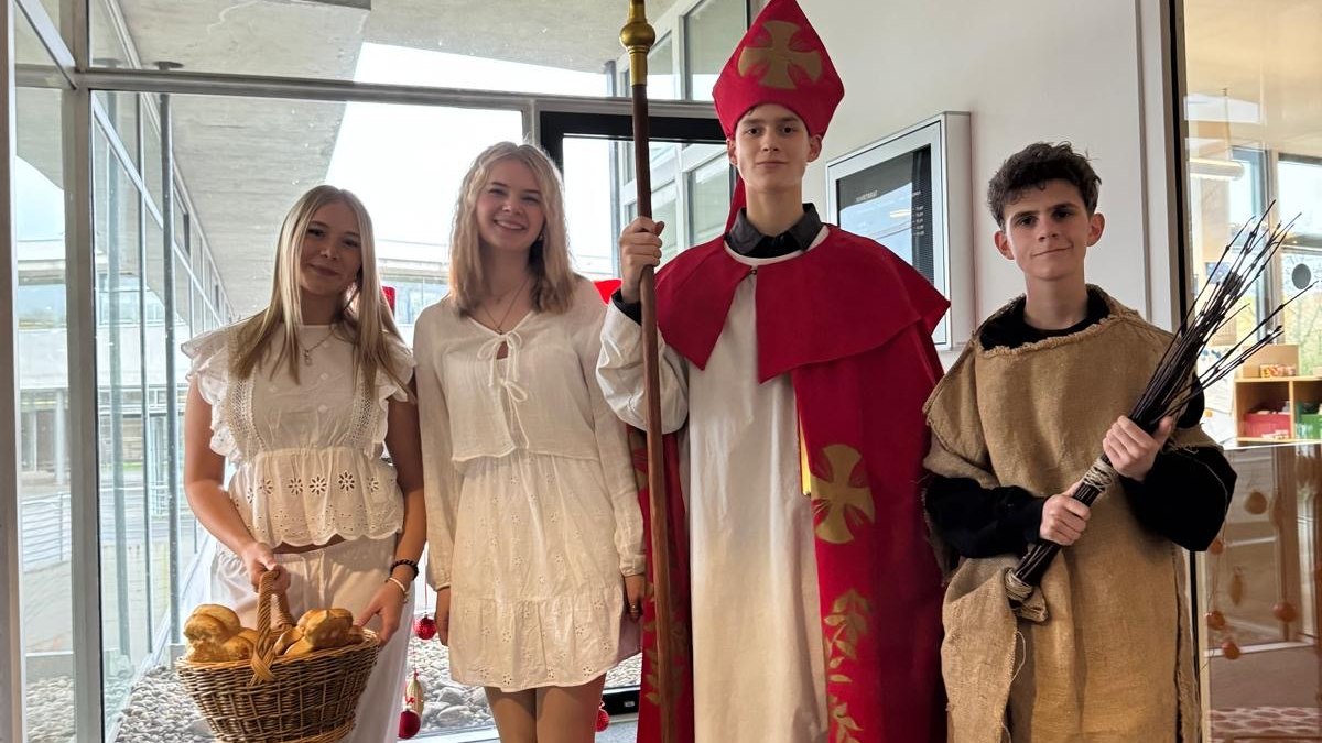 Nikolaus, sein Helfer und Engel