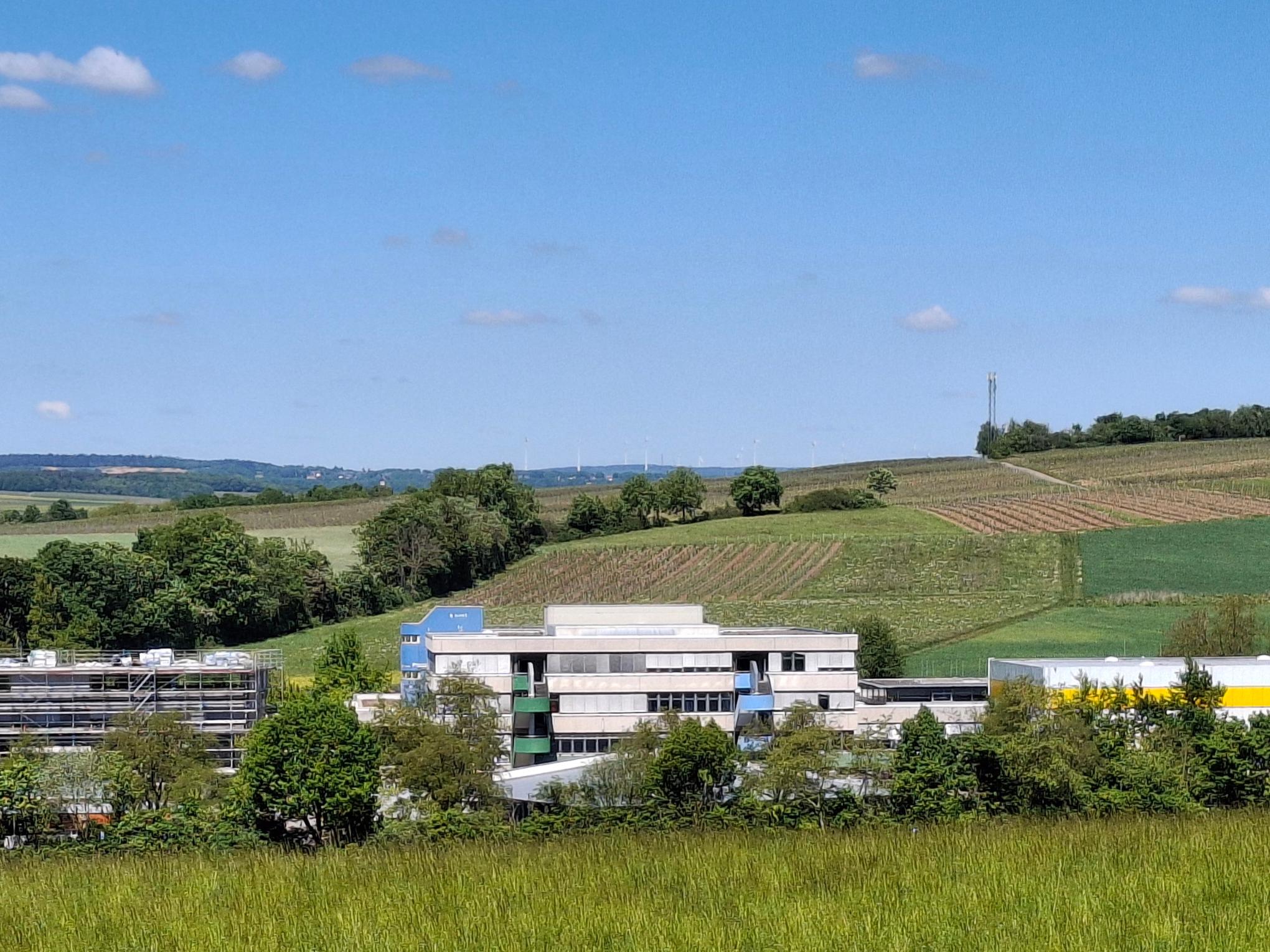 Schulansicht von Süden