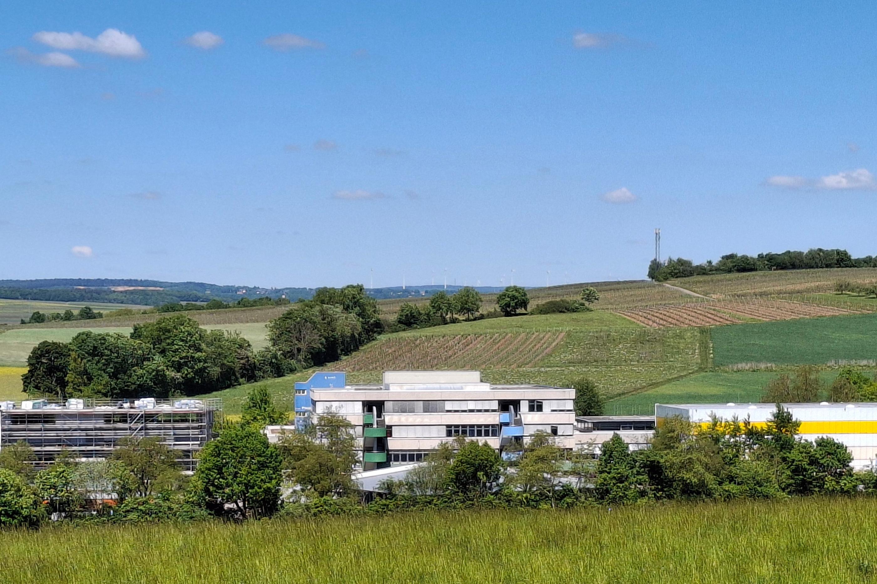 Schulansicht von Süden